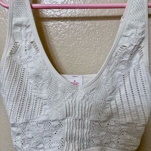 White Knit lace pattern stretching crop top, Y2K skater girl/ beach vibes, M